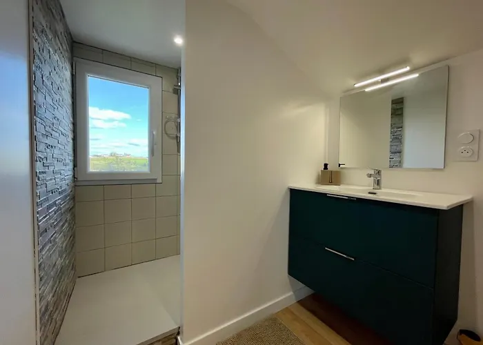 A Saint-palais Avec Parking. Daire