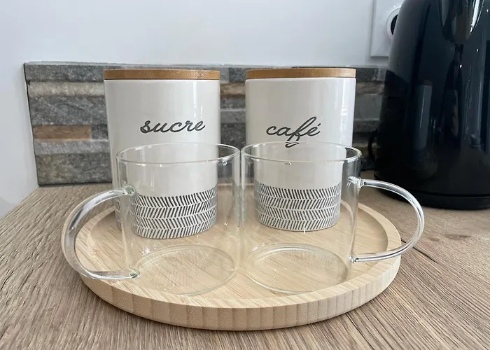 A Saint-palais Avec Parking. *